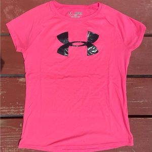 Girl’s youth medium pink Under Armor shirt